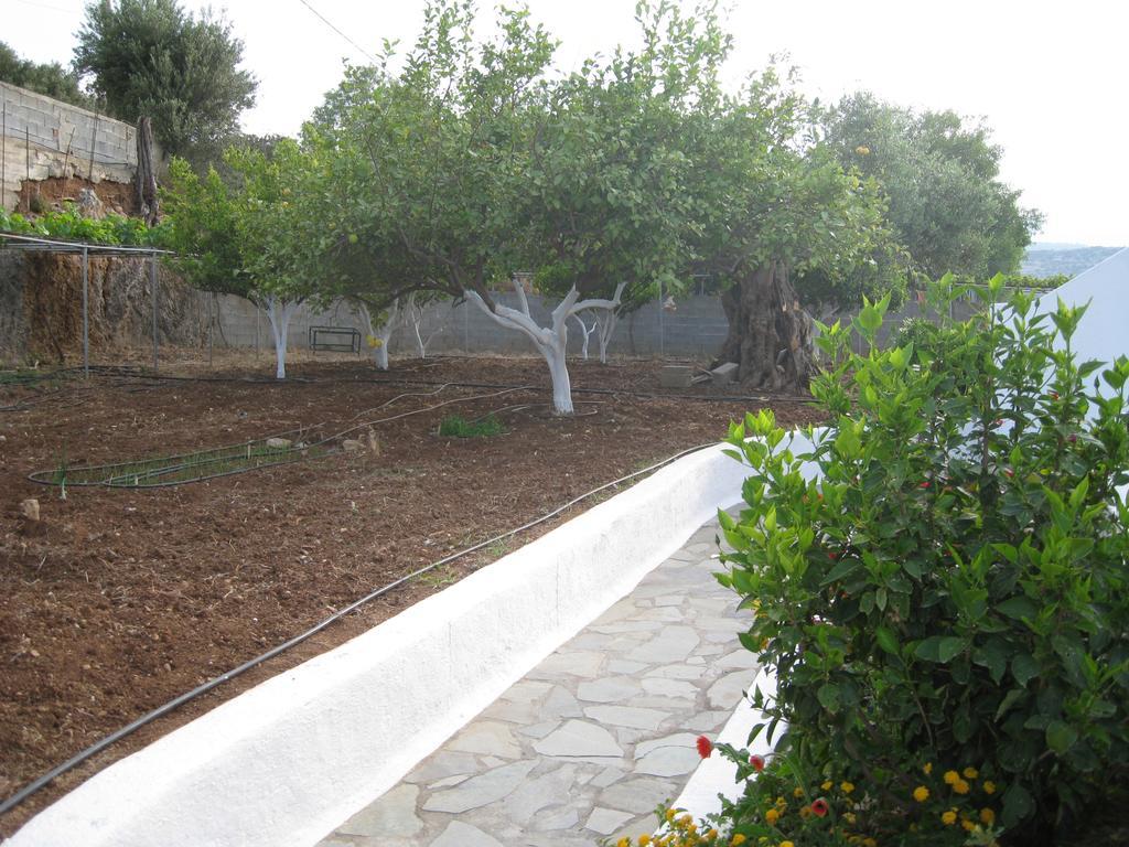Villa Angela Istron Buitenkant foto